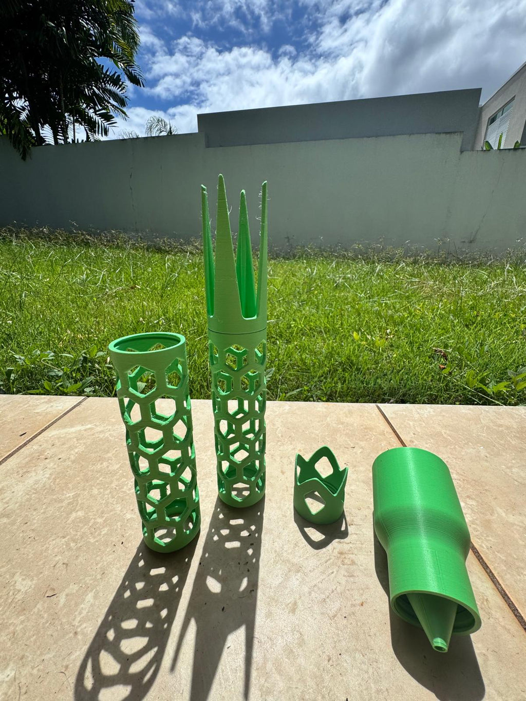 Modular moss pole kit